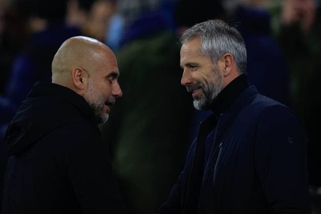 Sport Bilder des Tages UEFA Champions League Group G Manchester City v RB Leipzig Pep Guardiola manager of Manchester City and Marco Rose manager of RB Leipzig in conversation ahead of the UEFA Champions League Group G match Manchester City vs RB Leipzig at Etihad Stadium, Manchester, United Kingdom, 28th November 2023 (Photo by Conor Molloy News Images) Manchester Etihad Stadium Manchester United, ManU Kingdom Copyright: xConorxMolloy NewsxImagesx