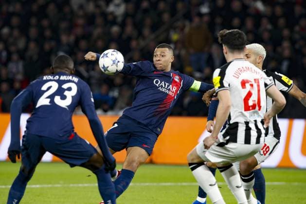 Kylian Mbappe (PSG) FOOTBALL : Paris Saint Germain Vs Newcastle - Ligue des Champions - 28 11 2023 MichaelBaucher Panoramic 