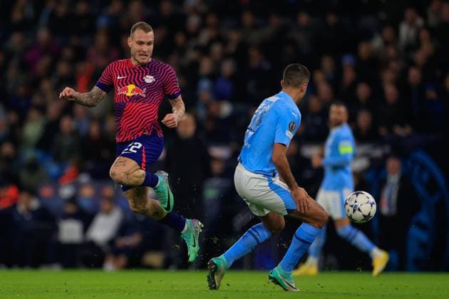 UEFA Champions League Group G Manchester City v RB Leipzig David Raum 22 of RB Leipzig flicks the ball on during the UEFA Champions League Group G match Manchester City vs RB Leipzig at Etihad Stadium, Manchester, United Kingdom, 28th November 2023 (Photo by Conor Molloy News Images) Manchester Etihad Stadium Manchester United, ManU Kingdom Copyright: xConorxMolloy NewsxImagesx