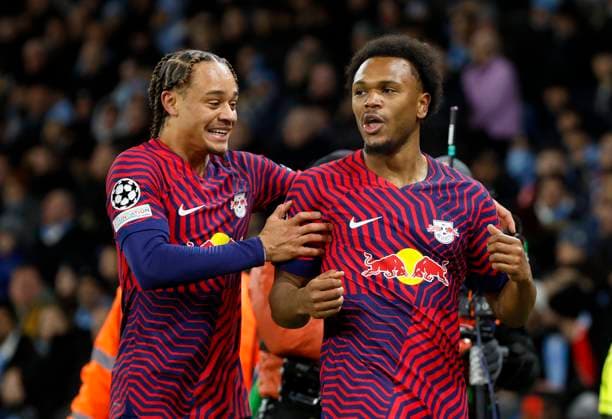 Sport Bilder des Tages Manchester City v RB Leipzig: Group G - UEFA Champions League 2023 24 Xavi Simons and Lois Openda of RB Leipzig celebrate 1st goal during the UEFA Champions League match between Manchester City and Rb Leipzig at Etihad Stadium on November 28, 2023 in Manchester, United Kingdom. Manchester Etihad Stadium England United Kingdom Copyright: xRichardxSellers Sportsphoto APLx 13961958