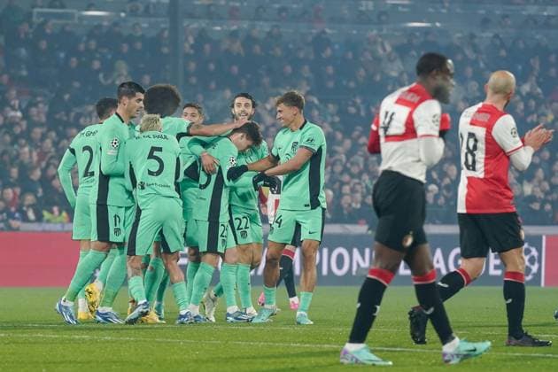 ROTTERDAM, 28-11-2023, Stadium de Kuip, UEFA Champions League, 2023 2024, Group stage, Feyenoord - Atletico Madrid, Atletico Madrid celebrating 0-1 during the match Feyenoord - Atletico Madrid Feyenoord - Atletico Madrid  x23322588x Copyright: