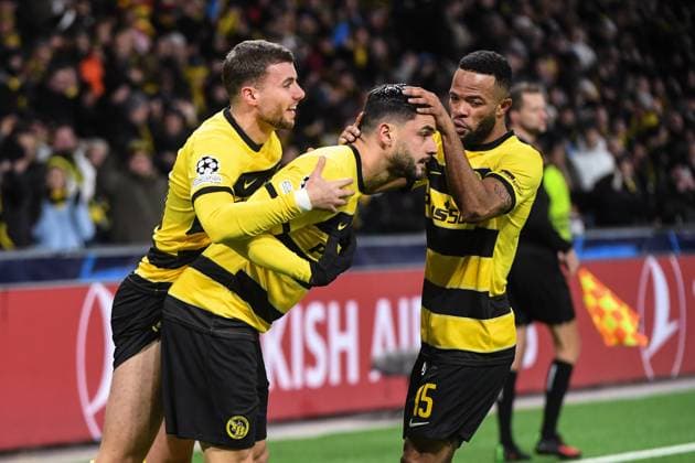 BERN, SWITZERLAND NOVEMBER 28 Loris Benito of Young C Boys celebrates goal during with Meschack Elia of Young Boys R the UEFA Champions League Group Stage match between BSC Young Boys and FK Crvena zvezda at Stadion Wankdorf on November 28, 2023 in Bern, Switzerland Bern Stadion Wankdorf Bern Switzerland Copyright: xJustPictures.ch ManuelxWinterbergerx jp-en-EuSpIm-Y.Boys_Crvena_28Nov2023_00014