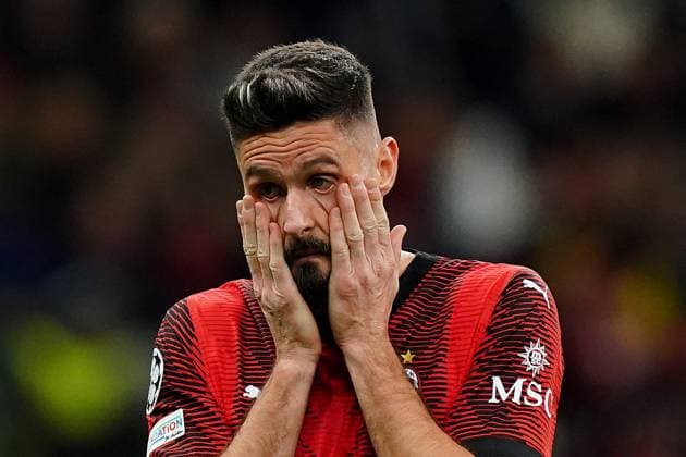 Foto Davide Spada LaPresse 28 novembre 2023 - Milano , Italia - calcio - Milan vs Borussia Dortmund - Champions League 2023 2024 - Stadio San Siro. Nella foto: Olivier Giroud (AC Milan); November 28 , 2023 Milan , Italy - sport, calcio - Milan vs Borussia Dortmund - Champions League 2023 2024 - San Siro Stadium . In the pic : Olivier Giroud (AC Milan);  Copyright: xSpada LaPressex