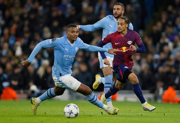 Manchester City v RB Leipzig: Group G - UEFA Champions League 2023 24 Manuel Akanji of Manchester City and Xavi Simons of RB Leipzig in action during the UEFA Champions League match between Manchester City and Rb Leipzig at Etihad Stadium on November 28, 2023 in Manchester, United Kingdom. Manchester Etihad Stadium England United Kingdom Copyright: xRichardxSellers Sportsphoto APLx 13961974