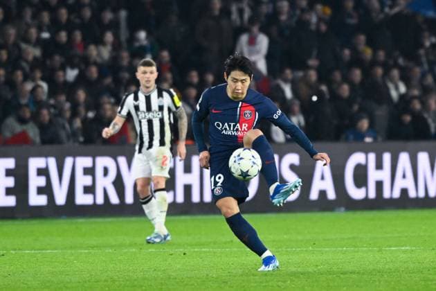 Lee Kang In ( 19 - PSG ) during the UEFA Champions League match between PSG and Newcastle at Parc Des Princes on November 28, 2023 in Paris, France. ( Photo by federico pestellini panoramic ) - FOOTBALL : Paris Saint Germain vs Newcastle - Ligue des Champions - 28 11 2023 FedericoPestellini Panoramic 