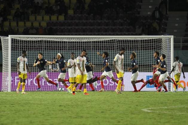 November 28, 2023, Surakarta, Central Java, Indonesia: French national team, Nationalteam players celebrate the goal against Mali during FIFA U-17 World Cup Semi Final match between France and Mali at Manahan Stadium. Surakarta Indonesia - ZUMAb228 0368598173st Copyright: xAnggaxBudhiyantox