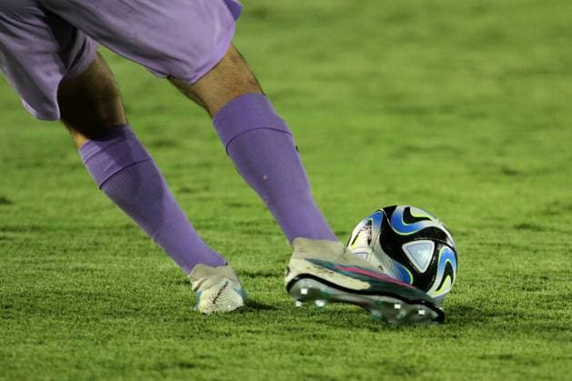 November 28, 2023, Surakarta, Central Java, Indonesia: PAUL ARGNEY of France kick the ball during FIFA U-17 World Cup Semi Final match between France and Mali at Manahan Stadium. Surakarta Indonesia - ZUMAb228 0368598289st Copyright: xAnggaxBudhiyantox