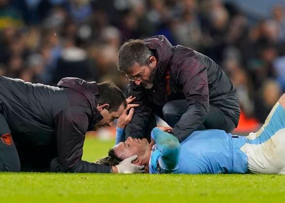 Manchester City v Leipzig - UEFA Champions League - Group G - Etihad Stadium November 28, 2023, MANCHESTER: Manchester, England, 28th November 2023. Jack Grealish of Manchester City is checked for concussion during the UEFA Champions League match at the Etihad Stadium, Manchester. (Credit Image: Ã‚Â Andrew Yates Sportimage Cal Media) MANCHESTER EDITORIAL USE ONLY Copyright: xx ZUMA-20231128_faf_si1_122.jpg AndrewxYatesx csmphotothree204794