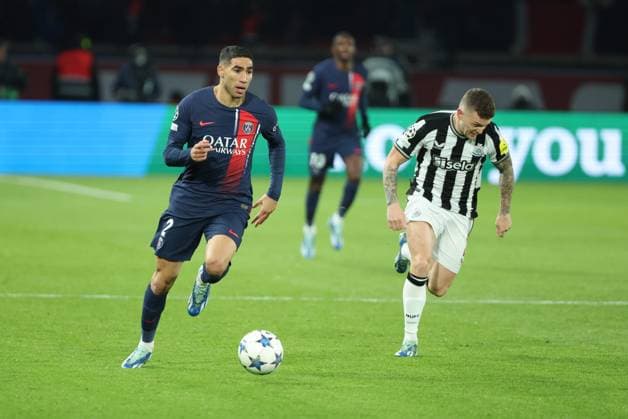 PSG - NEWCASTLE PHOTOPQR LE PARISIEN Le Parisien Arnaud Journois ; PARIS ; 28 11 2023 ; FOOTBALL , LIGUE DES CHAMPIONS UEFA , PHASE DE GROUPES 5E JOURNEE , 28 11 2023 , PARIS , PARC DES PRINCES PARIS SG - NEWCASTLE PHOTO LE PARISIEN ARNAUD JOURNOIS Achraf Hakimi PARIS France  Copyright: xPHOTOPQR LExPARISIEN MAXPPPxLexParisienx xArnaudxJournoisx 20231128LPA9305 20231128LPA9305