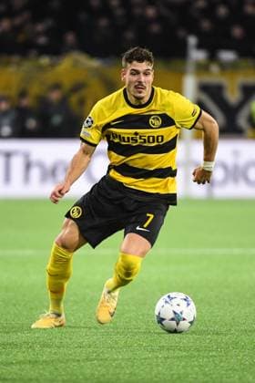 BERN, SWITZERLAND NOVEMBER 28 Filip Ugrinic of Young Boys in action during the UEFA Champions League Group Stage match between BSC Young Boys and FK Crvena zvezda at Stadion Wankdorf on November 28, 2023 in Bern, Switzerland Bern Stadion Wankdorf Bern Switzerland Copyright: xJustPictures.ch ManuelxWinterbergerx jp-en-EuSpIm-Y.Boys_Crvena_28Nov2023_00022