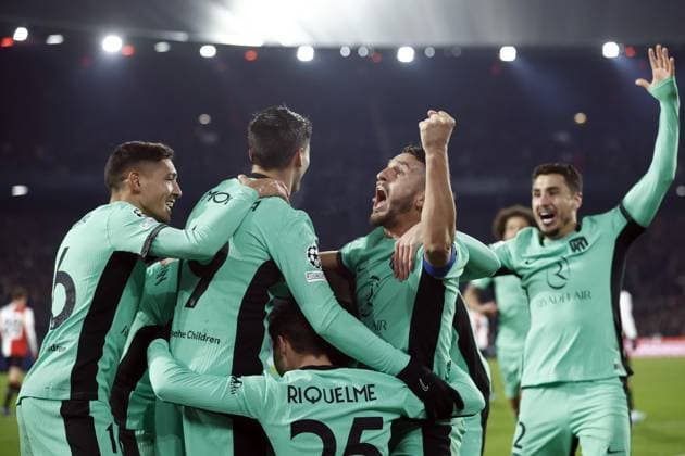 ROTTERDAM - (l-r) Nahuel Molina of Atletico Madrid, Alvaro Morata of Atletico Madrid, Koke of Atletico Madrid, Mario Hermoso of Atletico Madrid and Rodrigo Riquelme of Atletico Madrid celebrate the 0-2 during the UEFA Champions League match in group E between Feyenoord and Atletico Madrid at Feyenoord Stadium de Kuip on November 28, 2023 in Rotterdam, Netherlands. ANP SEM VAN DER WAL UEFA Champions League 2023 24 2023 2024 xVIxANPxSportx xxANPxIVx 484975472 originalFilename: 484975472.jpg