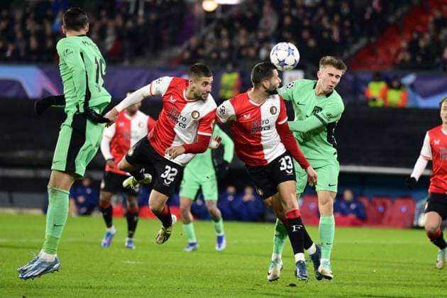ROTTERDAM - (l-r) Alvaro Morata of Atletico Madrid, Ondrej Lingr of Feyenoord, David Hancko of Feyenoord, Pablo Barrios of Atletico Madrid during the UEFA Champions League match in group E between Feyenoord and Atletico Madrid at Feyenoord Stadium de Kuip on November 28, 2023 in Rotterdam, Netherlands. ANP OLAF KRAAK UEFA Champions League 2023 24 2023 2024 xVIxANPxSportx xxANPxIVx 484976245 originalFilename: 484976245.jpg