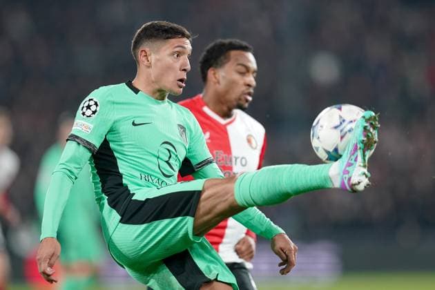 ROTTERDAM, 28-11-2023, Stadium de Kuip, UEFA Champions League, 2023 2024, Group stage, Feyenoord - Atletico Madrid, Atletico Madrid player Nahuel Molina during the match Feyenoord - Atletico Madrid Feyenoord - Atletico Madrid  x23324086x Copyright: