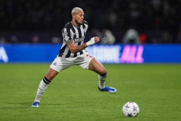 Paris Saint-Germain FC v Newcastle United FC Newcastle United forward Joelinton (7) during the Paris Saint-Germain FC v Newcastle United FC UEFA Champions League Round 1 Group F match at Parc de Princes, Paris, France on 28 November 2023 Editorial Use Only Copyright: xIMAGO EveryxSecondxMediax ESM-0859-0042