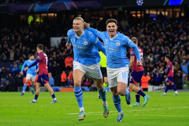 UEFA Champions League Group G Manchester City v RB Leipzig Julian Ãlvarez 19 of Manchester City celebrates his goal to make it 3-2 during the UEFA Champions League Group G match Manchester City vs RB Leipzig at Etihad Stadium, Manchester, United Kingdom, 28th November 2023 (Photo by Conor Molloy News Images) Manchester Etihad Stadium Manchester United, ManU Kingdom Copyright: xConorxMolloy NewsxImagesx