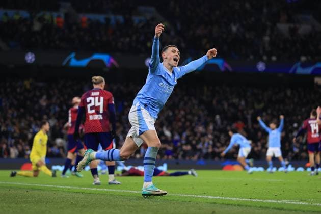 Manchester City gegen RB Leipzig 28. November 2023 UEFA Champions League Gruppe G Manchester City gegen RB Leipzig Phil Foden von Manchester City feiert das dritte Tor, erzielt von Alvarez Foto Simon Stacpoole Abseits Manchester UK  Copyright: xSimonxStacpoolexOffside