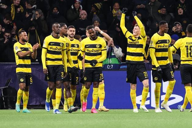 BERN, SWITZERLAND NOVEMBER 28 Lewin Blum of Young Boys R celebrates his goal with team during the UEFA Champions League Group Stage match between BSC Young Boys and FK Crvena zvezda at Stadion Wankdorf on November 28, 2023 in Bern, Switzerland Bern Stadion Wankdorf Bern Switzerland Copyright: xJustPictures.ch LuigixRizzox jp-en-EuSpIm-Y.Boys_Crvena_28Nov2023_00036
