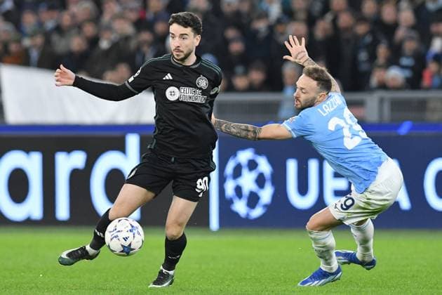 Soccer, Champions League match , Lazio v Celtic Mikey Johnston of Celtic,Manuel Lazzari of SS Lazio during the Champions League match between Lazio v Celtic at Olympic stadium, Italy, November 28th, 2023. Imago-Images Emmefoto Copyright: xImago-Images Emmefotox