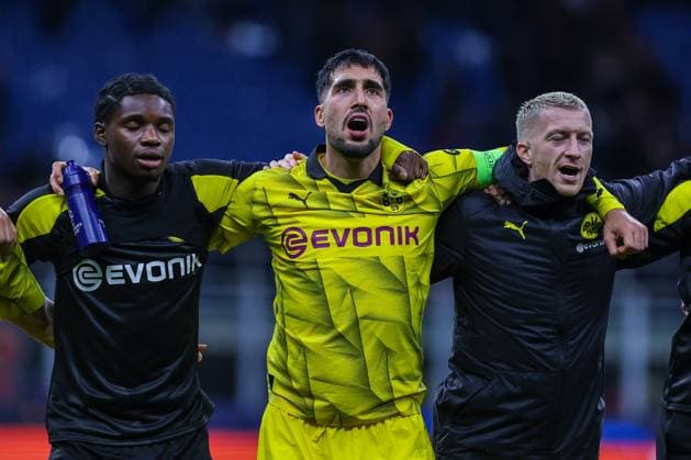 AC Milan vs Borussia Dortmund UEFA Champions League 2023 24 Group Stage Group F 28 11 2023 Emre Can of Borussia Dortmund celebrates the victory at the end of the match during UEFA Champions League 2023 24 Group Stage Group F football match between AC Milan and Borussia Dortmund at San Siro Stadium, Milan, Italy on November 28, 2023 Photo FCI Fabrizio Carabelli Copyright: xBEAUTIFULxSPORTS Carabellix