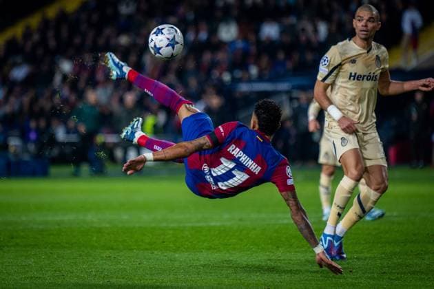 November 28, 2023, BARCELONA, BARCELONA, SPAIN: Raphinha Dias Belloli of FC Barcelona, Barca in action during the UEFA Champions League, Group H, football match played between FC Barcelona and FC Porto at Olympic de Montjuic stadium on November 28, 2023, in Barcelona, Spain. BARCELONA SPAIN - ZUMAa181 20231128_zaa_a181_153 Copyright: xMarcxGrauperaxAlomax