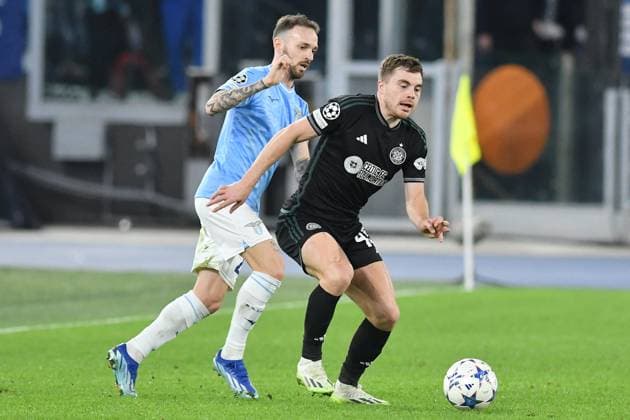 Soccer, Champions League match , Lazio v Celtic Manuel Lazzari of SS Lazio ,James Forrest of Celtic during the Champions League match between Lazio v Celtic at Olympic stadium, Italy, November 28th, 2023. Photographer01 Rome ITALY Lazio  Copyright: xIPAxSport ABACAx