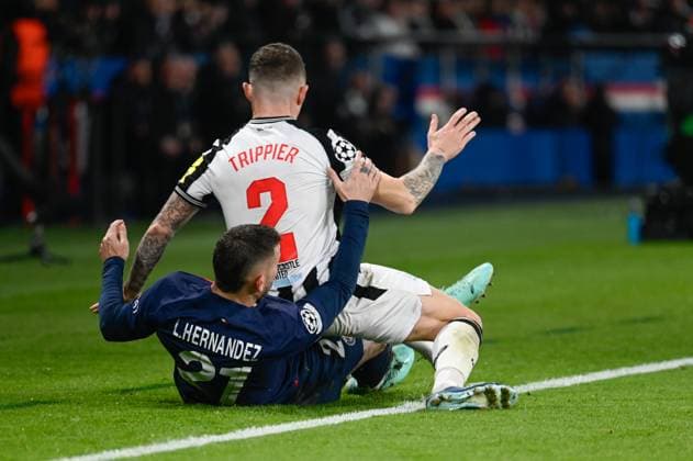 - PSG - Newcastle - 28 11 2023 - France Ile-de-France (region) Paris - Lucas Hernandez and Kieran Trippier during the Champions League Group F second leg match between PSG and Newcastle United at the Parc de Princes on November 28, 2023.  JulienxMattiax xLexPictorium LePictorium_0286931