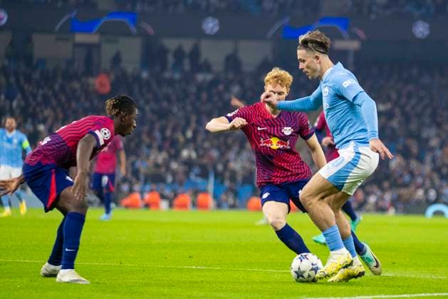 Manchester City v RB Leipzig: Group G - UEFA Champions League 2023 24 Jack Grealish 10 of Manchester City is being challenged by an opponent during the UEFA Champions League, Group G match between Manchester City and RB Leipzig at the Etihad Stadium in Manchester, on November 28, 2023. Manchester Manchester United, ManU Kingdom  Copyright: xMIxNewsx originalFilename:fletcher-manchest231128_nptPv.jpg