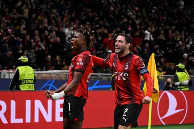 IPP20231128 Football - soccer: UEFA Champions League 2023 2024, A.C. Milan - Borussia Dortmund, Samuel Chukwueze esulta dopo il gol del 1-1 (Verwendung nur in Deutschland - GERMANY ONLY) *** IPP20231128 Football soccer UEFA Champions League 2023 2024, A C Milan Borussia Dortmund, Samuel Chukwueze esulta dopo il gol del 1 1 Use only in Germany GERMANY ONLY 