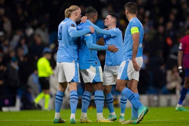 Manchester City v RB Leipzig: Group G - UEFA Champions League 2023 24 Manchester City players are celebrating at full time during the UEFA Champions League, Group G match between Manchester City and RB Leipzig at the Etihad Stadium in Manchester, on November 28, 2023. Manchester Manchester United, ManU Kingdom  Copyright: xMIxNewsx originalFilename:fletcher-manchest231128_np7i5.jpg