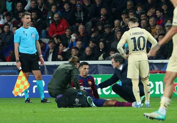 FC Barcelona, Barca v FC Porto: Group H - UEFA Champions League 2023 24 Joao Cancelo is getting injured during the match between FC Barcelona and FC Porto, corresponding to week 5 of the group stage of the UEFA Champions League, played at the Olympic Stadium Lluis Companys in Barcelona, Spain, on November 28, 2023. Barcelona Barcelona Spain  Copyright: xUrbanandsportx originalFilename:urbanandsport-fcbarcel231128_npJE7.jpg