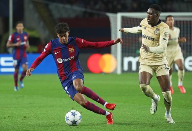 FC Barcelona, Barca v FC Porto: Group H - UEFA Champions League 2023 24 Lamine Yamal and Zaidu Sanusi are playing in the match between FC Barcelona and FC Porto, corresponding to week 5 of the group stage of the UEFA Champions League, at the Olympic Stadium Lluis Companys in Barcelona, Spain, on November 28, 2023. Barcelona Barcelona Spain  Copyright: xUrbanandsportx originalFilename:urbanandsport-fcbarcel231128_npT5i.jpg