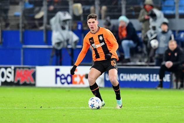 Football I Men I UEFA I Champions League l FC Shakhtar Donetsk Royal Antwerp FC I 5 Matchday I Group H I Season 2023 2024 I Shakhtar Donetsk I 28 11 2023 I Sudakov Georgiy FC Shakhtar Donetsk , Sportplatz Volksparkstadion, Hamburg, Stellingen Hamburg Germany