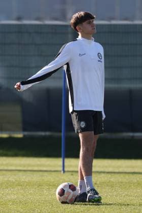 SOCCER - UEFA EL, Sturm vs Czestochowa GRAZ,AUSTRIA,29.NOV.23 - SOCCER - UEFA, group stage, SK Sturm Graz vs Rakow Czestochowa, preview, training Sturm. Image shows Leon Grgic (Sturm).  GEPAxpictures xChrisxBauer