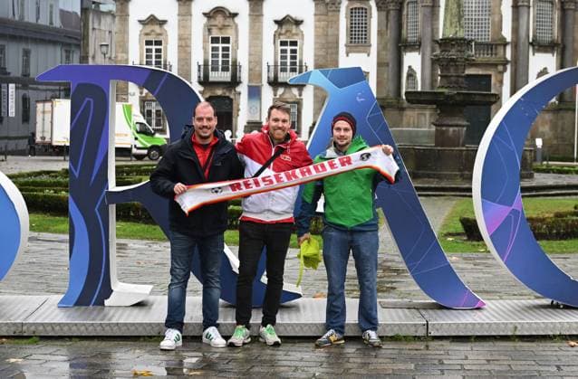 Football, Men, Season 2023 2024, UEFA Champions League Group C, Matchday 5 , SC Sporting Braga 1 FC Union Berlin, Union fans in the city center of Braga, , 29 11 2023, Copyright: xMatthiasxKochx