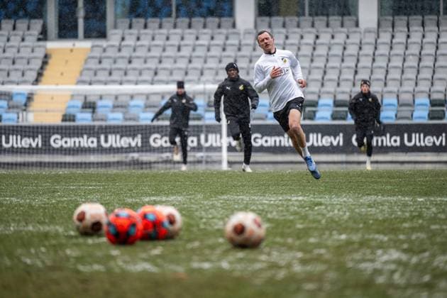 231129 Even Hovland during a training session with Häcken on November 29, 2023 in Gothenburg Photo Mathias Bergeld BILDBYRAN code MB MB0784 fotboll football soccer fotball uefa europa league träning practice training häcken bbeng  Copyright: MATHIASxBERGELD BB231129MB037