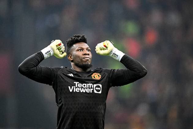 ISTANBUL - Manchester United, ManU FC goalkeeper Andre Onana celebrates the 0-1 during the UEFA Champions League group A match between Galatasaray SK and Manchester United FC at the Ali Sami Yen Spor Kompleksi stadium on November 29 in Istanbul, Turkey. ANP Hollandse Hoogte UEFA Champions League 2023 24 2023 2024 xVIxANPxSportx xGerritxvanxKeulenxIVx 485044495 originalFilename: 485044495.jpg