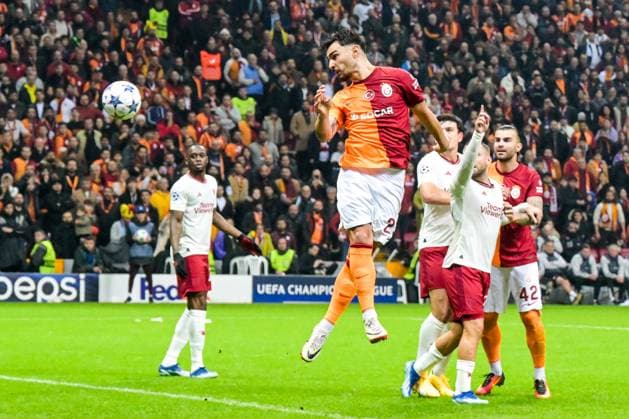 ISTANBUL - Kaan Ayhan of Galatasaray during the UEFA Champions League Group A match between Galatasaray SK and Manchester United, ManU FC at Ali Sami Yen Spor Kompleksi Stadium on November 29 in Istanbul, Turkey. ANP Hollandse Hoogte UEFA Champions League 2023 24 2023 2024 xVIxANPxSportx xGerritxvanxKeulenxIVx 485046154 originalFilename: 485046154.jpg