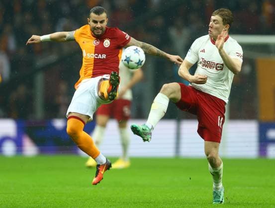 EDITORIAL USE ONLY No use with unauthorised audio, video, data, fixture lists, club league logos or live services. Online in-match use limited to 120 images, no video emulation. No use in betting, games or single club league player publications. Galatasaray v Manchester United, ManU UEFA Champions League, Group A, Football, RAMS Park, Istanbul, Turkiye - 29 Nov 2023 EDITORIAL USE ONLY No use with unauthorised audio, video, data, fixture lists, club league logos or live services. Online in-match use limited to 120 images, no video emulation. No use in betting, games or single club league player publications.  Copyright: xKieranxMcManus Shutterstockx 14232507be