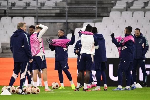 MARSEILLE - Steven Bergwijn of Ajax during the MD-1 training session ahead of the UEFA Europa League group B match against Olympique Marseille at Stade de Marseille on November 29, 2023 in Marseille, France. ANP OLAF KRAAK UEFA Europa League 2023 24 2023 2024 xVIxANPxSportx xxANPxIVx 485048294 originalFilename: 485048294.jpg