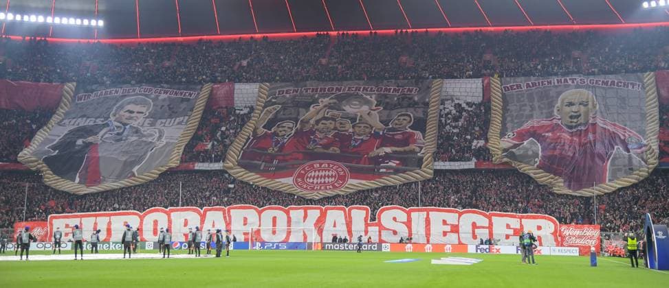 29 11 2023, xemx, Football UEFA Champions League, FC Bayern Muenchen FC Copenhagen emspor, v l European Cup Winners Fans, Coreo, DFL DFB REGULATIONS PROHIBIT ANY USE OF PHOTOGRAPHS as IMAGE SEQUENCES and or QUASI VIDEO Muenchen