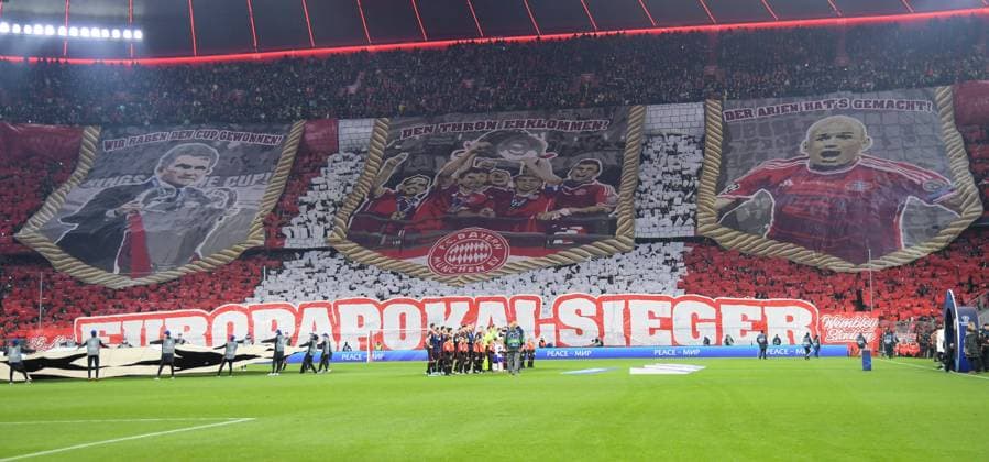 29 11 2023, xemx, Football UEFA Champions League, FC Bayern Muenchen FC Copenhagen emspor, v l European Cup Winners Fans, Coreo, DFL DFB REGULATIONS PROHIBIT ANY USE OF PHOTOGRAPHS as IMAGE SEQUENCES and or QUASI VIDEO Muenchen