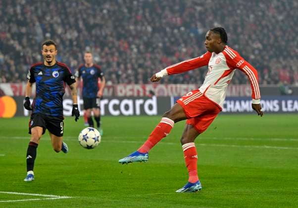 29 11 2023, Football UEFA Champions League 2023 2024 5 Matchday Preliminary Round, FC Bayern Munich FC Copenhagen, in the Allianz Arena Munich v l Diogo Concalves FC Copenhagen and Mathys Tel Bayern Munich DFL and DFB regulations prohibit any use of photographs as image sequences and or quasi video
