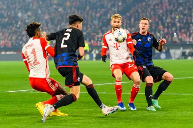 GER, UEFA CL, FC Bayern Muenchen GER vs FC Copenhagen DNK 29 11 2023, Allianz Arena, Muenchen, GER, UEFA CL, FC Bayern Muenchen GER vs FC Copenhagen DNK , Group A, UEFA regulations prohibit any use of photographs as image sequences and or quasi video, in the picture Kingsley Coman FC Bayern 11 Kevin Diks FC Copenhagen 2 Konrad Laimer FC Bayern 27 and Lukas Lerager FC Copenhagen 12 in duel against nordphotoxGmbHx xStraubmeier nph00004