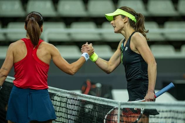 Andorra Open 2023 Andorra La Vella, Andorra : 2023 November 29 : Alize Cornet of France Alize Cornet of France celebrating the victory of during the round of 16 of the Creand Andorra Open Women s Tennis Association WTA, Tennis Damen 2023 tennis tournament at the Poliesportiu d Andorra in Andorra La Vella, Andorra, on November 29, 2023.  Copyright: xMartinxSilvaxCosentinox originalFilename:silvacosentino-alizcorn231129_npa2d.jpg