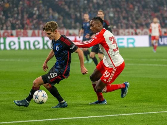 Elias Jelert FC Copenhagen, 19 , Mathys Tel FC Bayern Muenchen, 39 , GER, FC Bayern Muenchen FCB vs FC Copenhagen FCK , Football, UEFA Champions League, Preliminary Round, Matchday 5, Season 2023 2024, 29 11 2023, DFB DFL regulations prohibit any use of photographs as image sequences and or quasi video , GER, FC Bayern Muenchen FCB vs FC Copenhagen FCK , Football, UEFA Champions League, Preliminary Round, Matchday 5, Season 2023 2024, 29 11 2023 Muenchen Copyright: xEibner-Pressefoto SaschaxWaltherx EP_EER