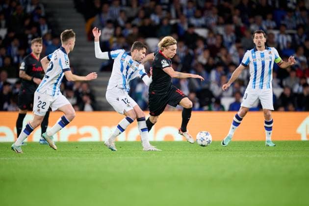 SOCCER - UEFA CL, Sociedad vs RBS SAN SEBASTIAN,SPAIN,29.NOV.23 - SOCCER - UEFA Champions League, group stage, Real Sociedad vs Red Bull Salzburg. Image shows Mads Bidstrup (RBS).  GEPAxpictures xDanielxFernandezxPerez