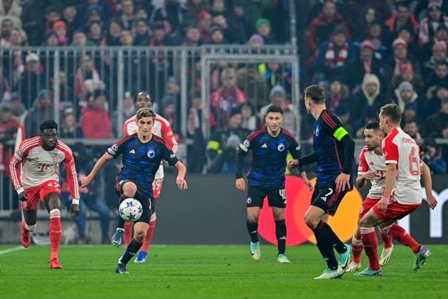 from left Alphonso DAVIES FC Bayern Munich, FCB, 19 Elias JELERT FC Copenhagen, 19 on the ball, Mathys TEL FC Bayern Munich, FCB, 39 Roony BARDGHJI FC Copenhagen, 40 Viktor CLAESSON FC Copenhagen, 7 Joshua KIMMICH FC Bayern Munich, FCB, 6 , 29 11 2023, Munich Germany , Football, UEFA Champions League, Group stage, FC Bayern Munich FC Copenhagen xslx