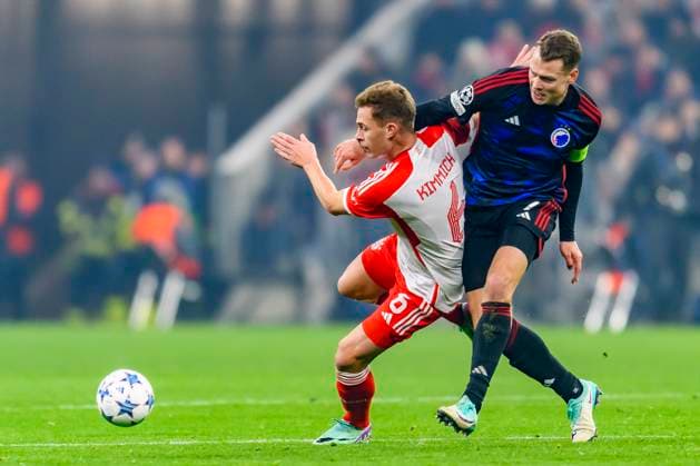 GER, UEFA CL, FC Bayern Muenchen GER vs FC Copenhagen DNK 29 11 2023, Allianz Arena, Muenchen, GER, UEFA CL, FC Bayern Muenchen GER vs FC Copenhagen DNK , Group A, UEFA regulations prohibit any use of photographs as image sequences and or quasi video, in the picture Joshua Kimmich FC Bayern 6 in a duel against Viktor Claesson FC Copenhagen 7 nordphotoxGmbHx xStraubmeier nph00004