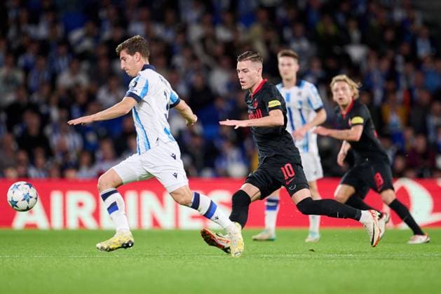SOCCER - UEFA CL, Sociedad vs RBS SAN SEBASTIAN,SPAIN,29.NOV.23 - SOCCER - UEFA Champions League, group stage, Real Sociedad vs Red Bull Salzburg. Image shows Luka Sucic (RBS).  GEPAxpictures xDanielxFernandezxPerez