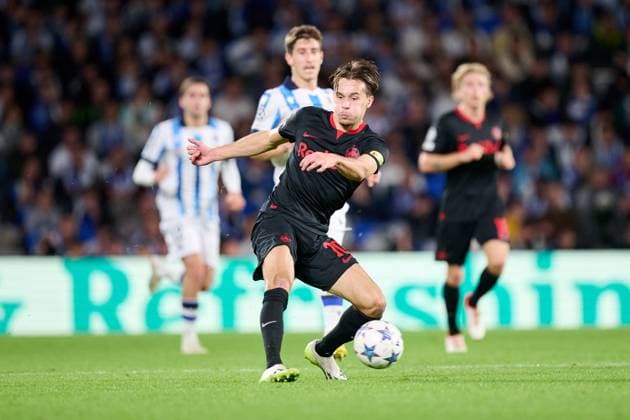 SOCCER - UEFA CL, Sociedad vs RBS SAN SEBASTIAN,SPAIN,29.NOV.23 - SOCCER - UEFA Champions League, group stage, Real Sociedad vs Red Bull Salzburg. Image shows Amar Dedic (RBS).  GEPAxpictures xDanielxFernandezxPerez